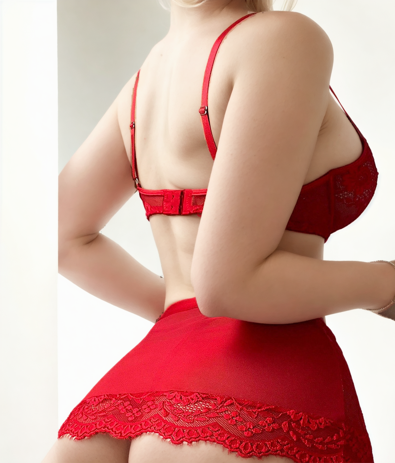 Scarlet Étoile Lace Garter Set-Red-L-Basques-StylinArts