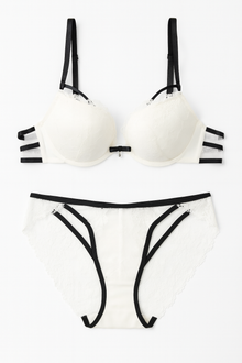 Bianca Lace Set