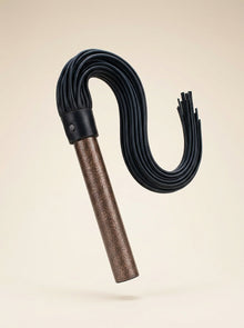 Vintage Cowhide Flogger – Antique Wooden Handle Whip for Couples & Training