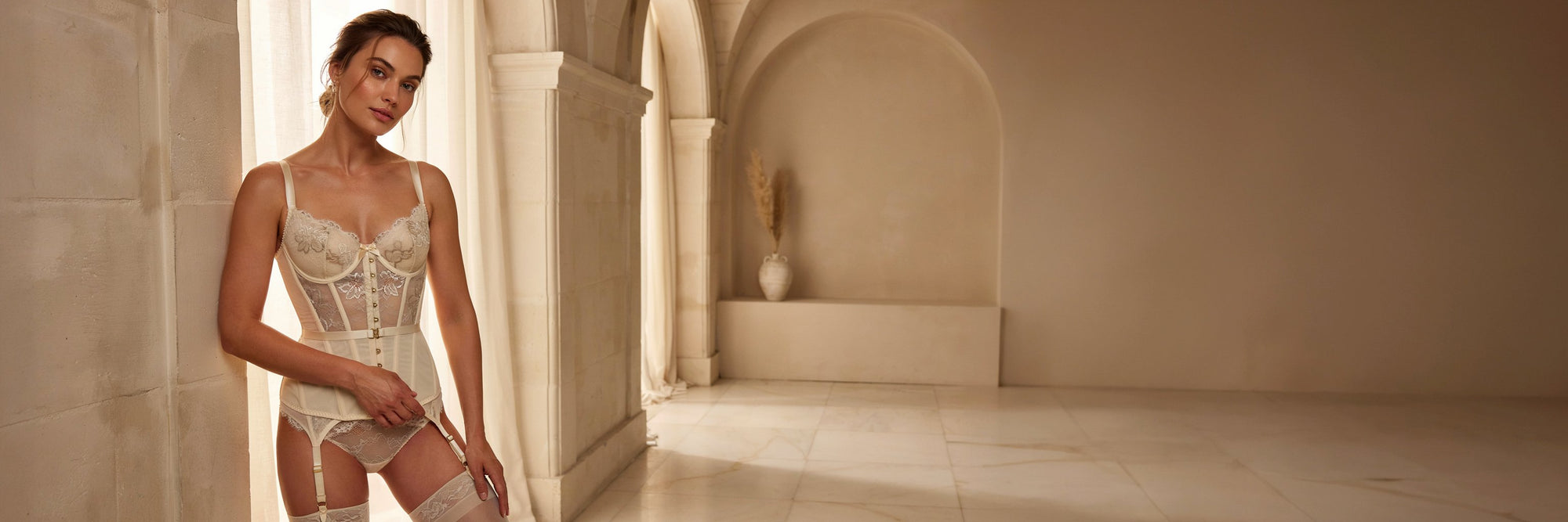 Elegant Basques Collection