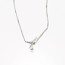 Elegant Silver Plated Pearl Necklace